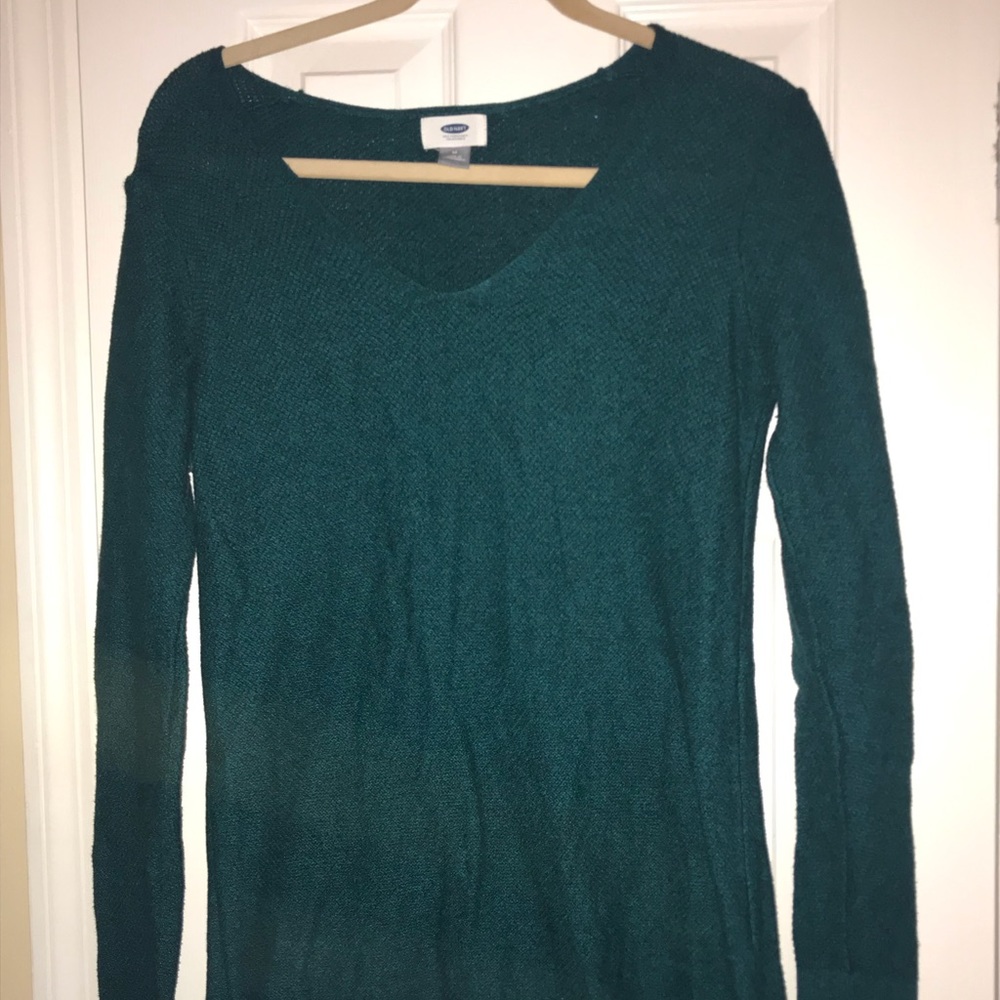 Green v neck old navy sweater